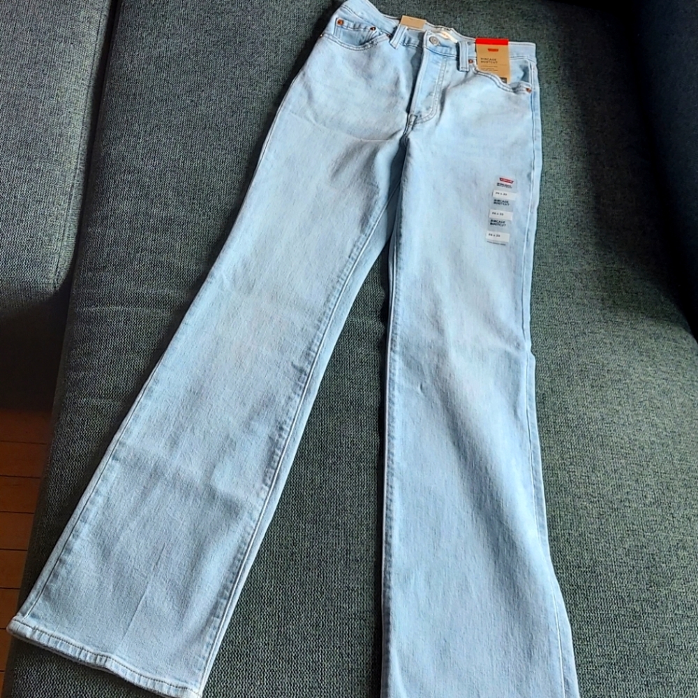 NWT Levi's bootcut jeans